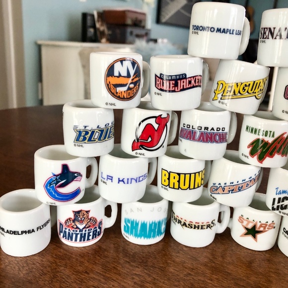 NHL, Hockey, Mini Mugs, Set of 26, Double Sided Print, Good Condition - Picture 9 of 14